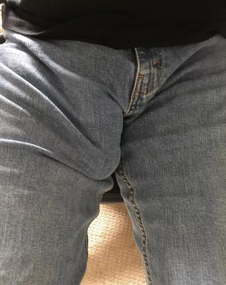 Commando in jeans