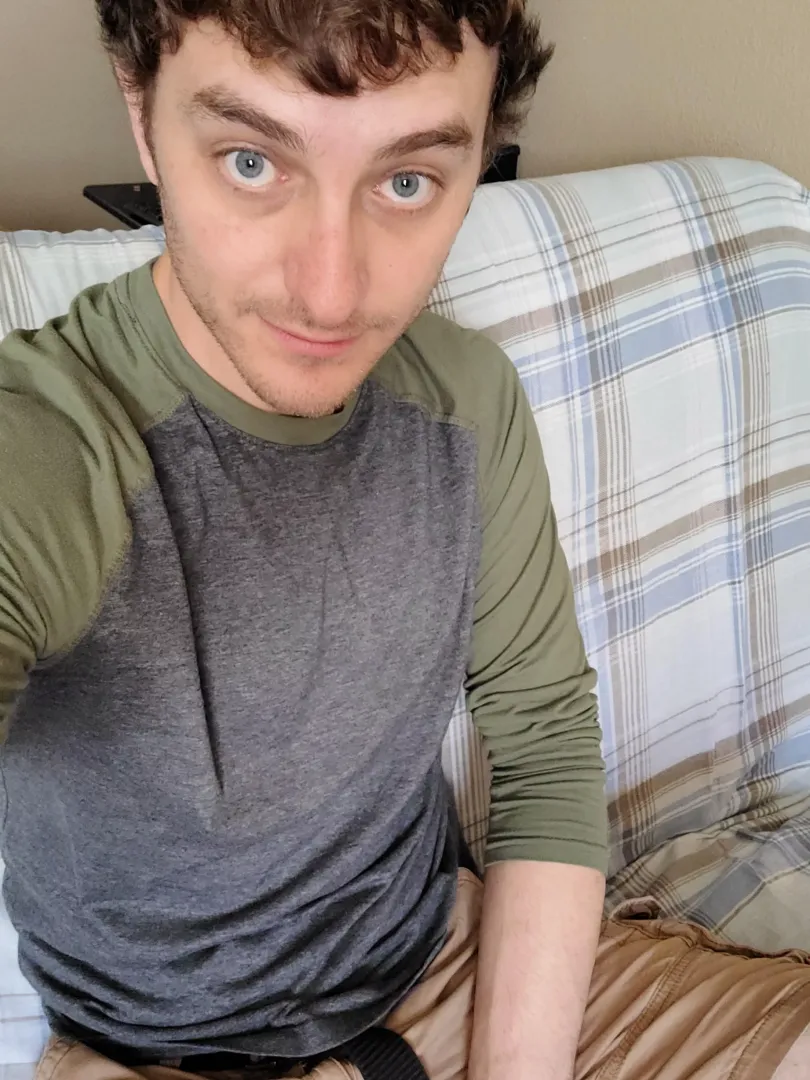 Commemorative photo of me surviving yet another trip around the sun! 🥳