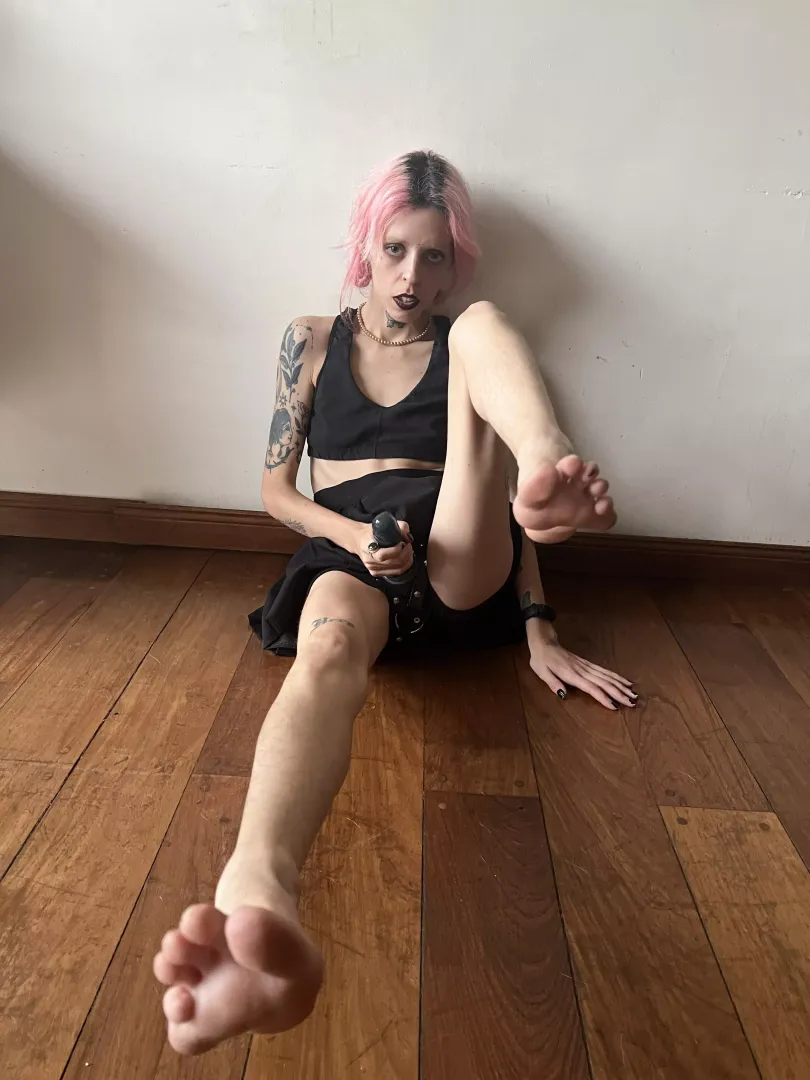 Comment you size to be humiliated [domme]
