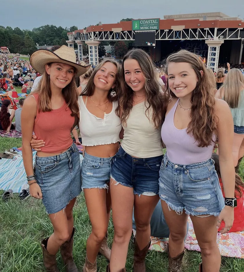 Concert Girls [4]