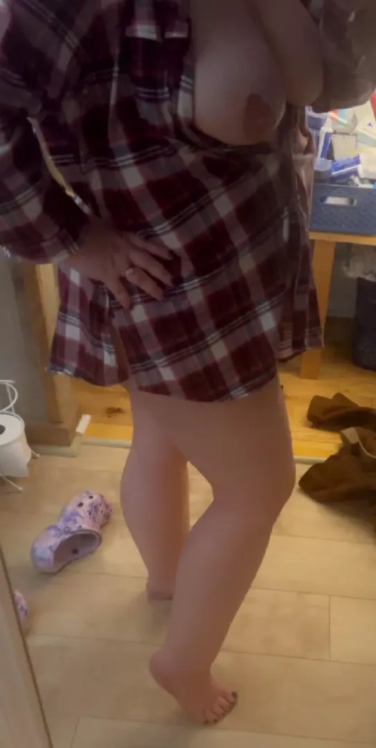 Cool weather means Flannel 🥶