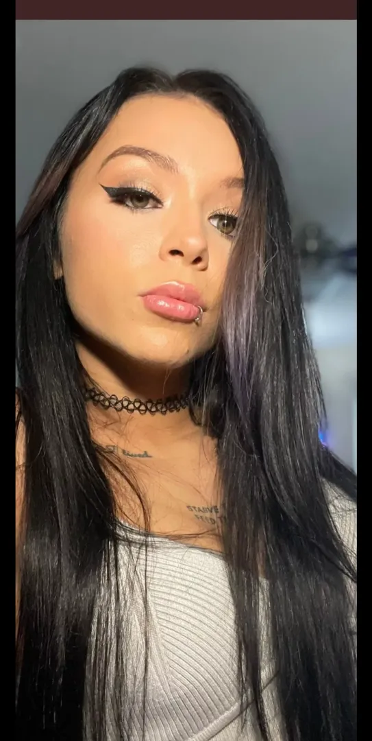 Cora Jade 👀