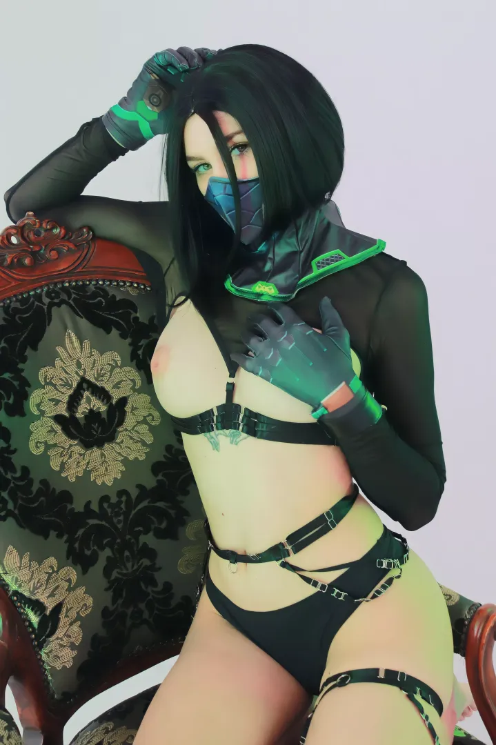 Cosplay Viper (cosplay_lola) [Valorant]