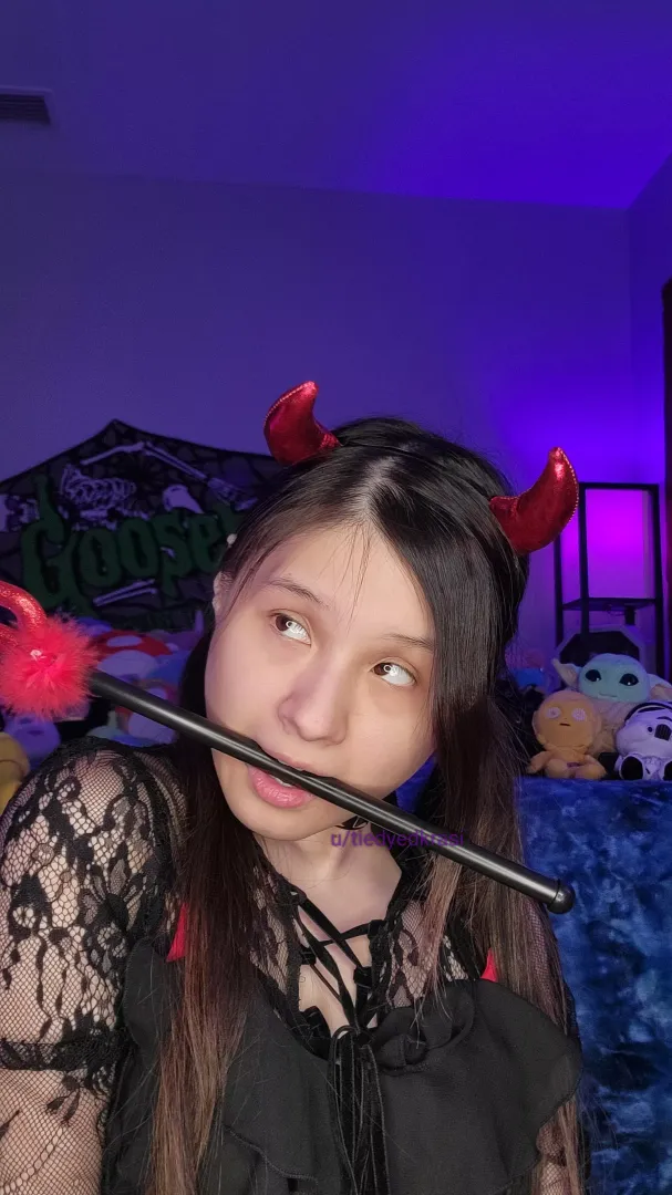 could you snuggle up to me and my Star Wars stuf[F]ed animals