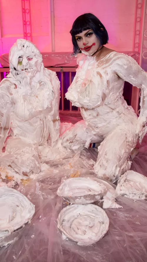 Creamy creamy clowns 