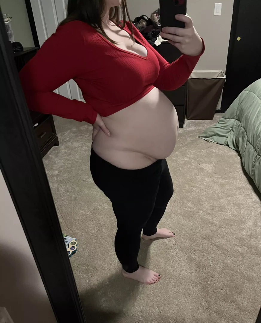 Crop top with my twin pregnancy belly!