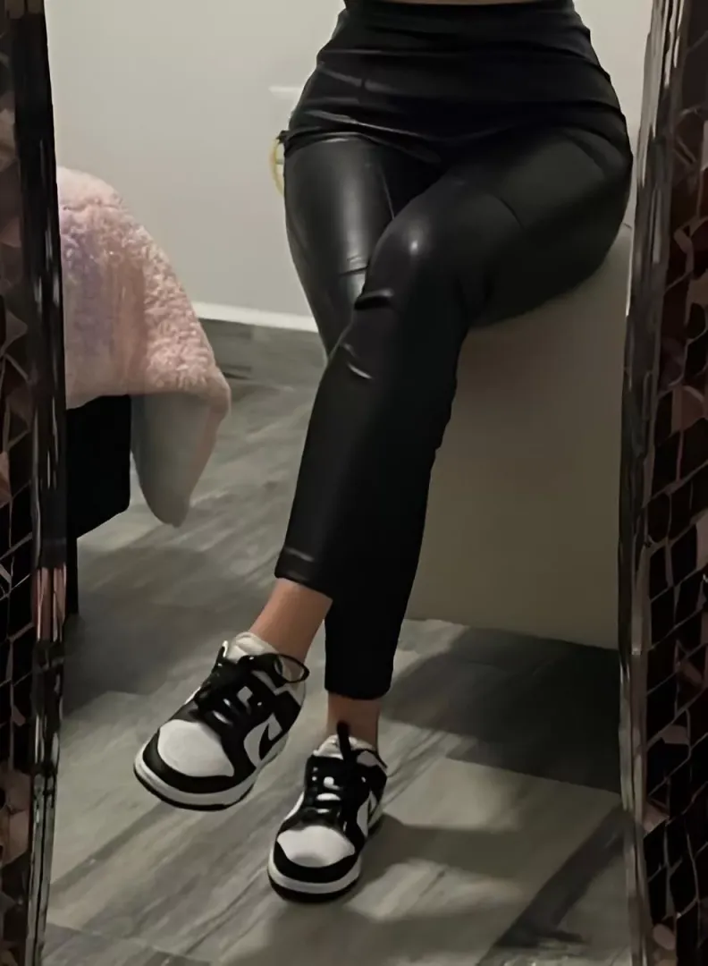 crossing legs