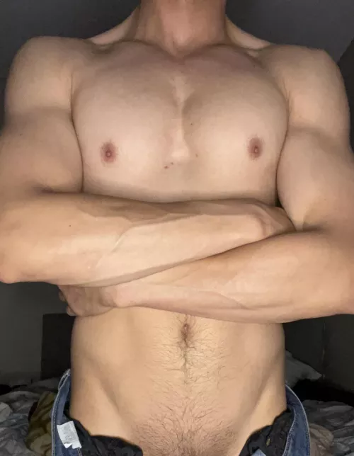 Cum a little closer 
