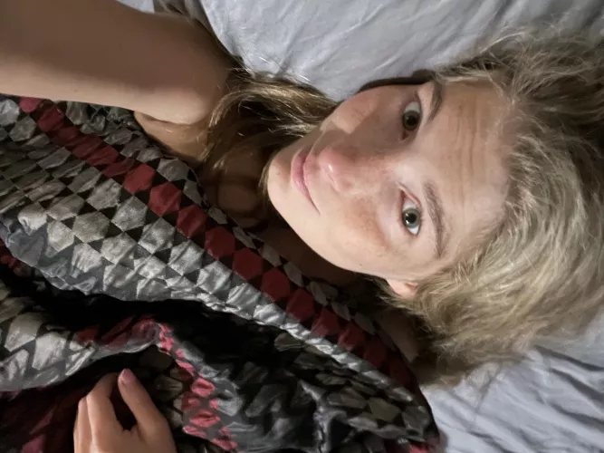 Cum get comfy with me...💦