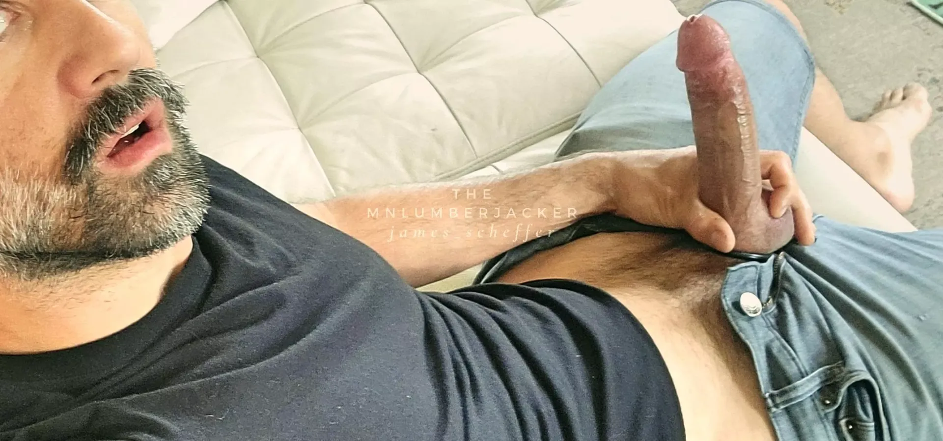 Cum in the beard: Hot or not?
