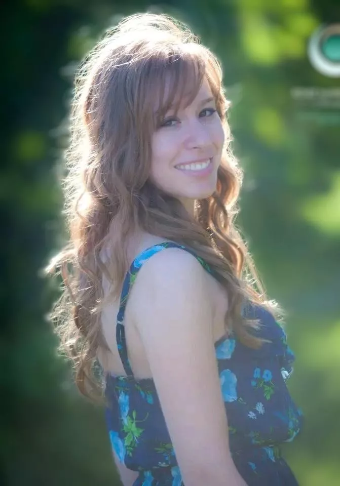 Cum on my gfs favorite pic and I'll show you her pussy. You can trib and post here or I'm on Kik at neiltruents