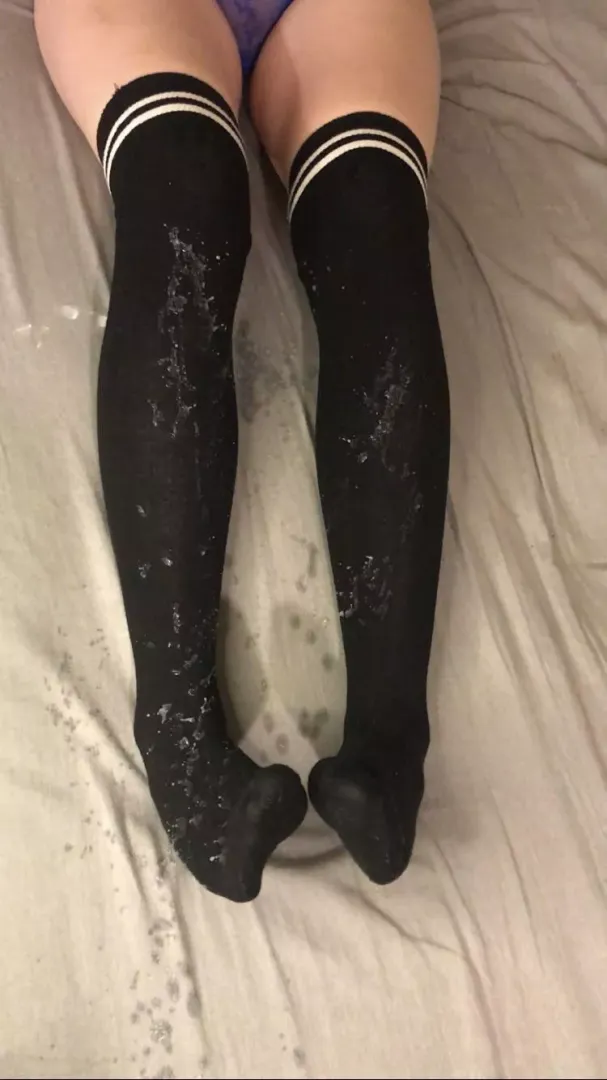 Cum on my socks 💦