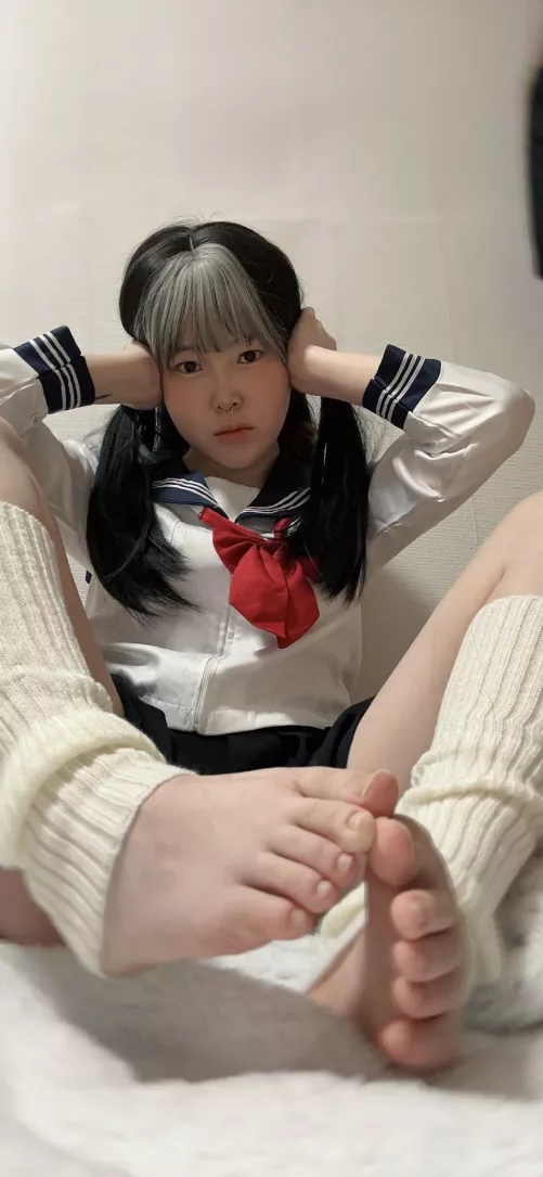 Cum on my soles?