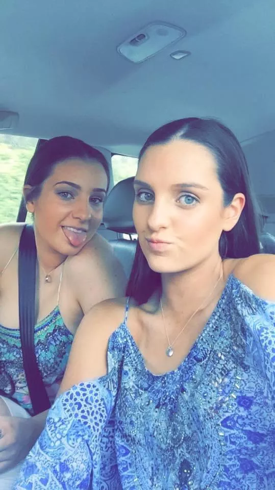 Cum on the pout or tongue?