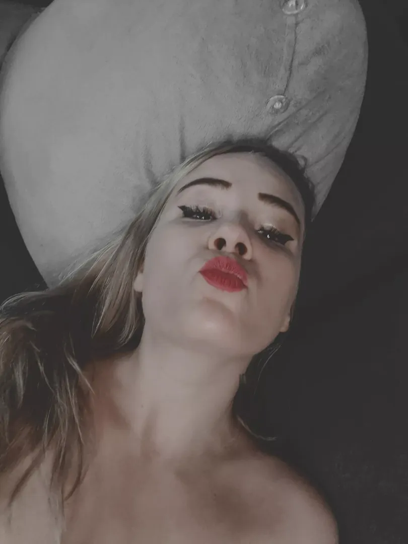 💕Cum play with me tonight @9pm EST 💦 follow now so you don't miss me!💦[kellylynn76]