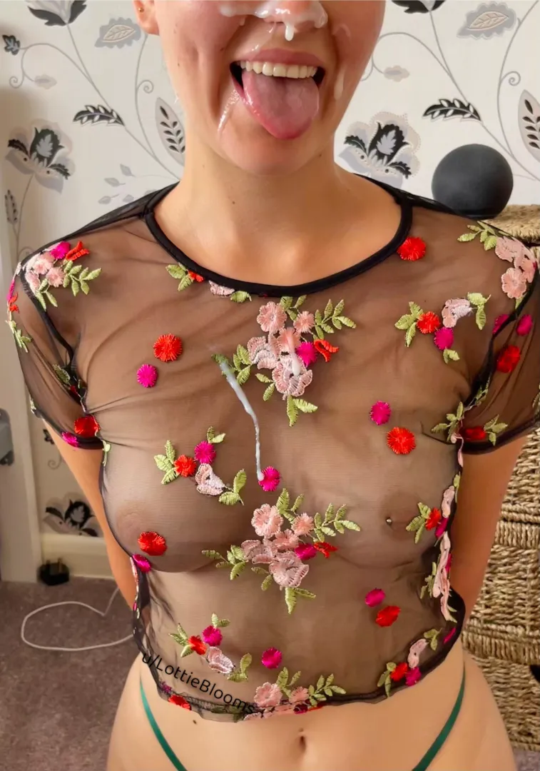 Cum satisfy my facial kink
