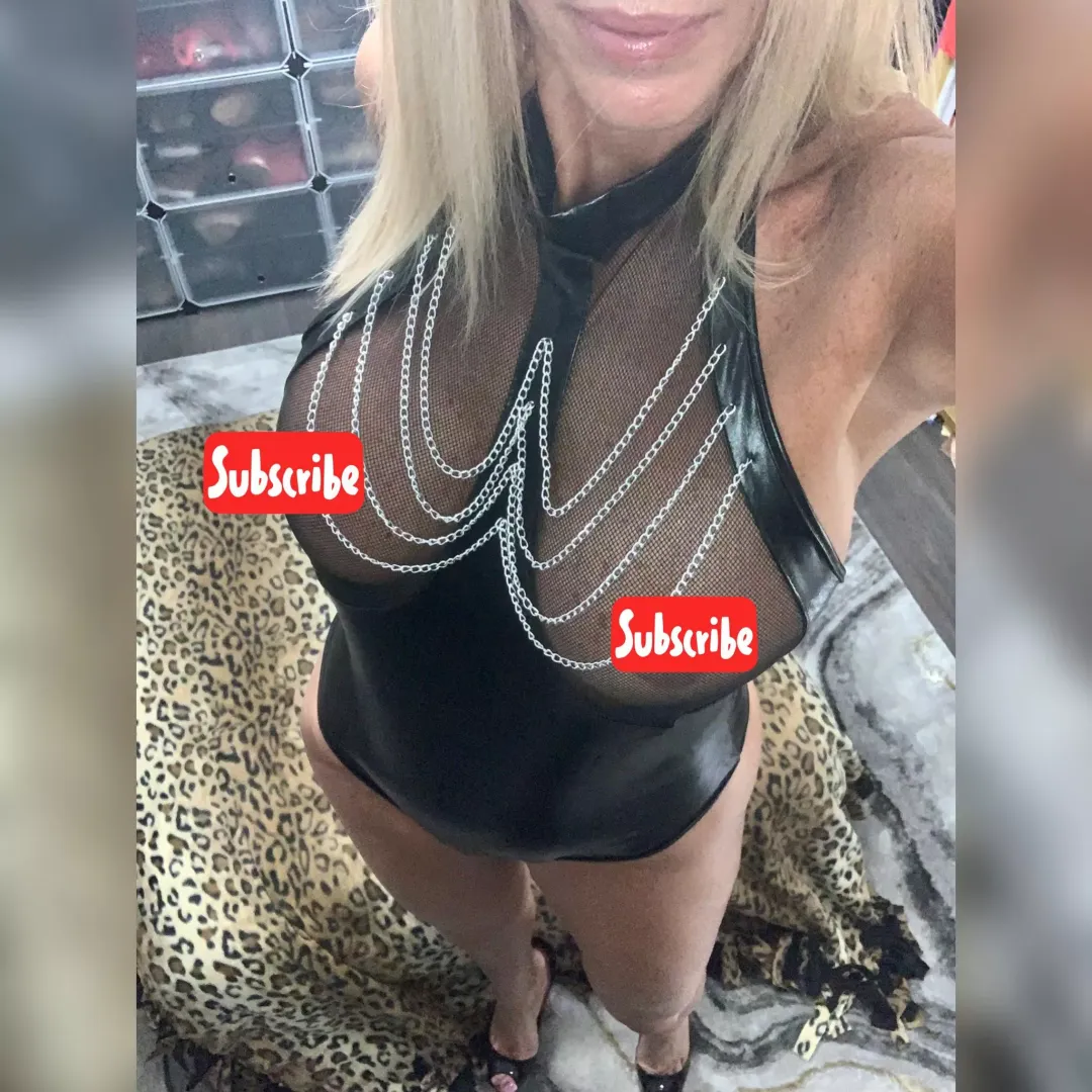 Cum serve your Goddess