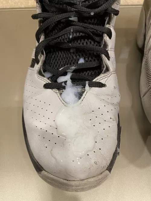 Cummed over my sister her shoe