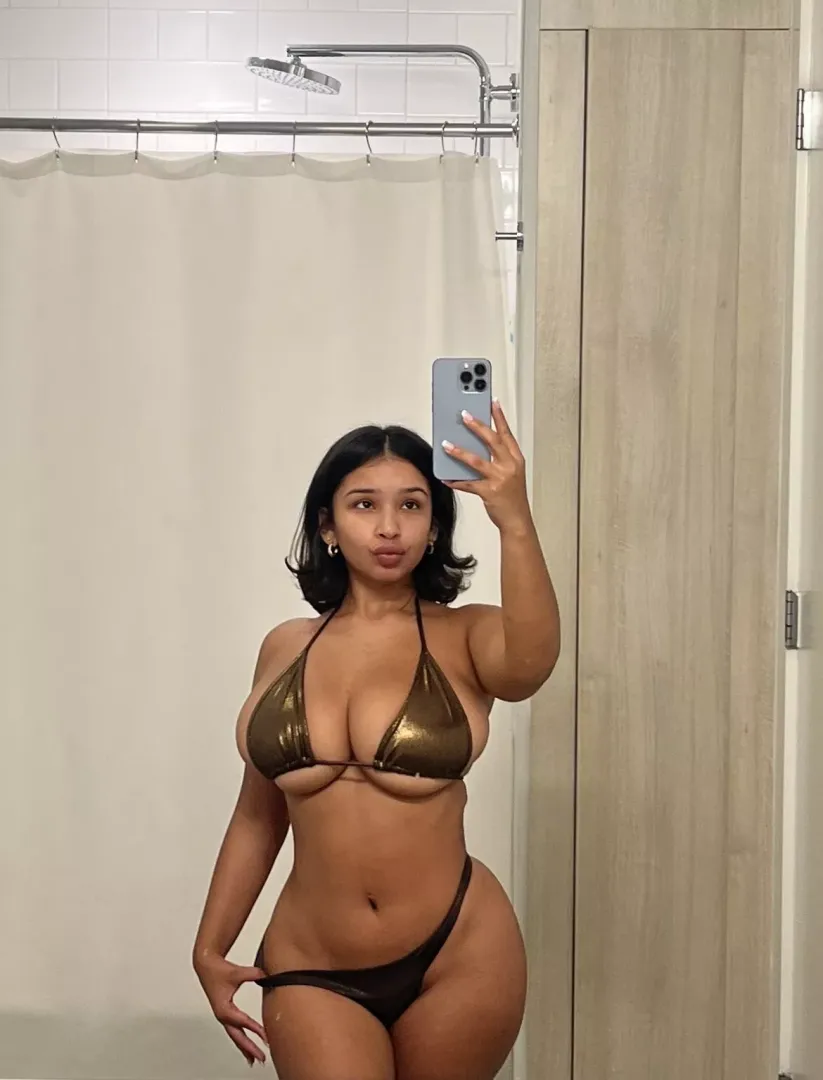 Curvy
