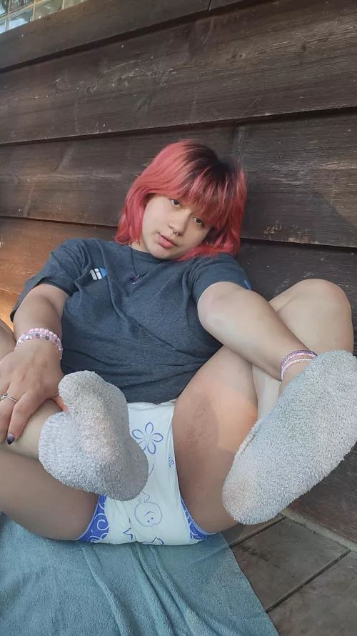 cushies and baby feetsies!!