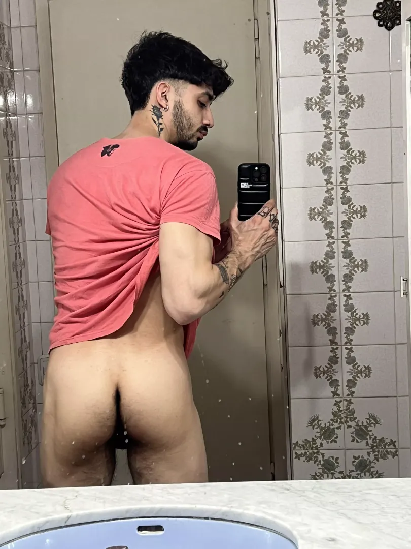 cute butt ;)