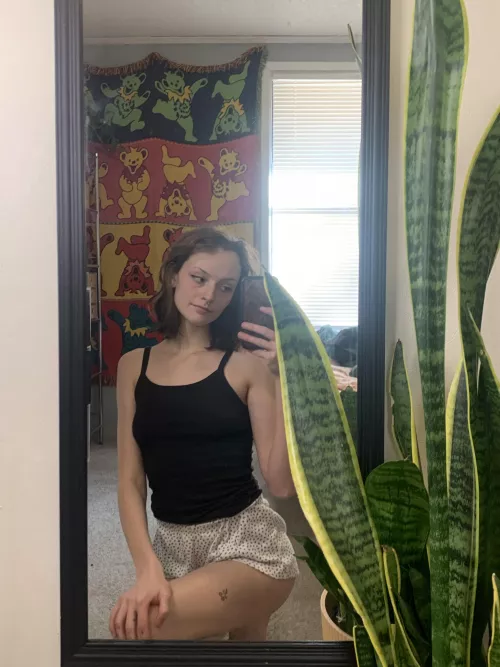 cute mirror pic 