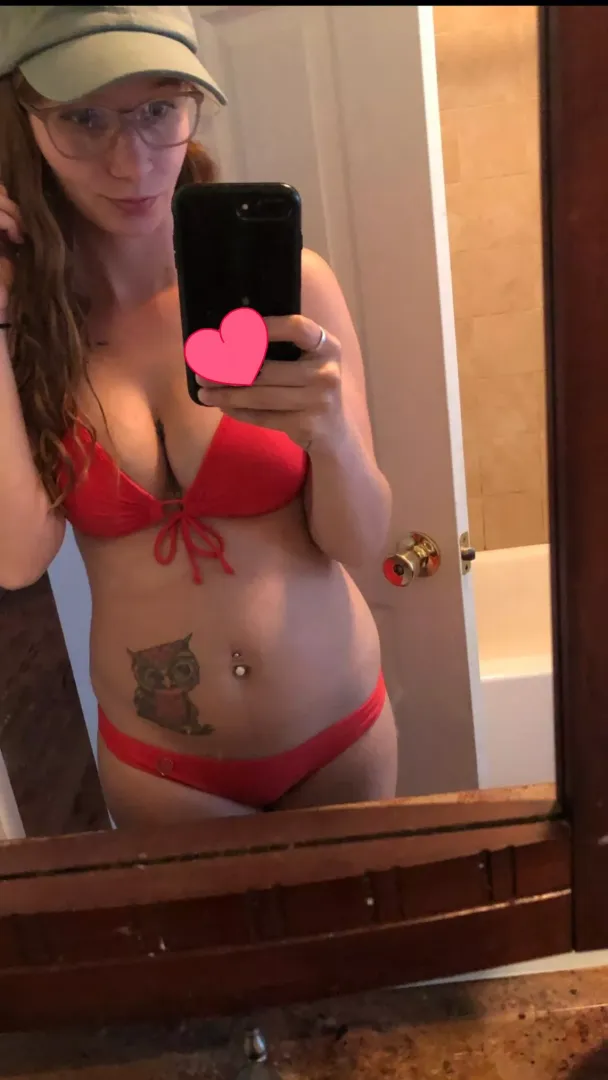 Cute mirror selfie