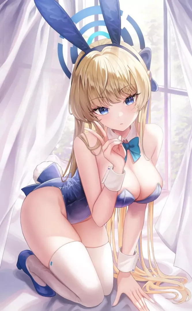 Cute perky waifu