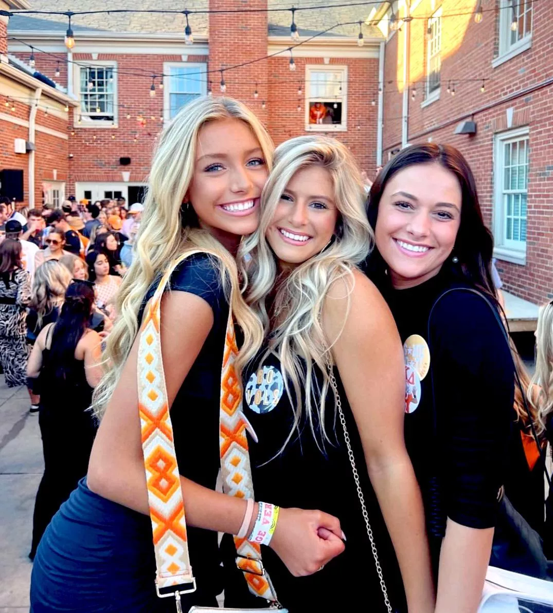 Cute sorority girls