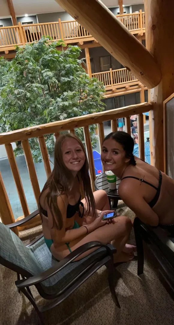 Cuties talking about their bikinis. 😍😍😍