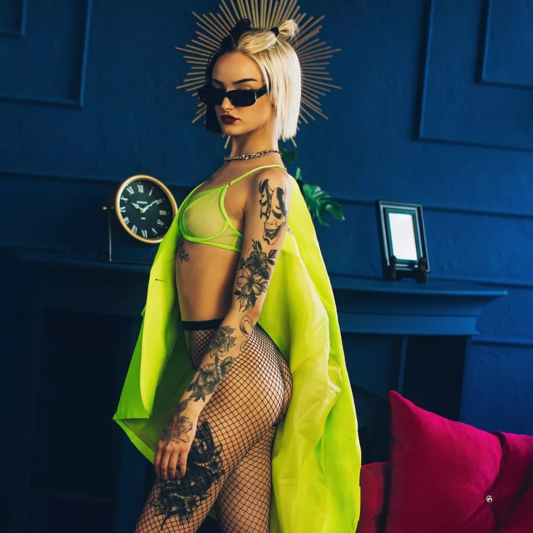Cyberpunk character vibes
