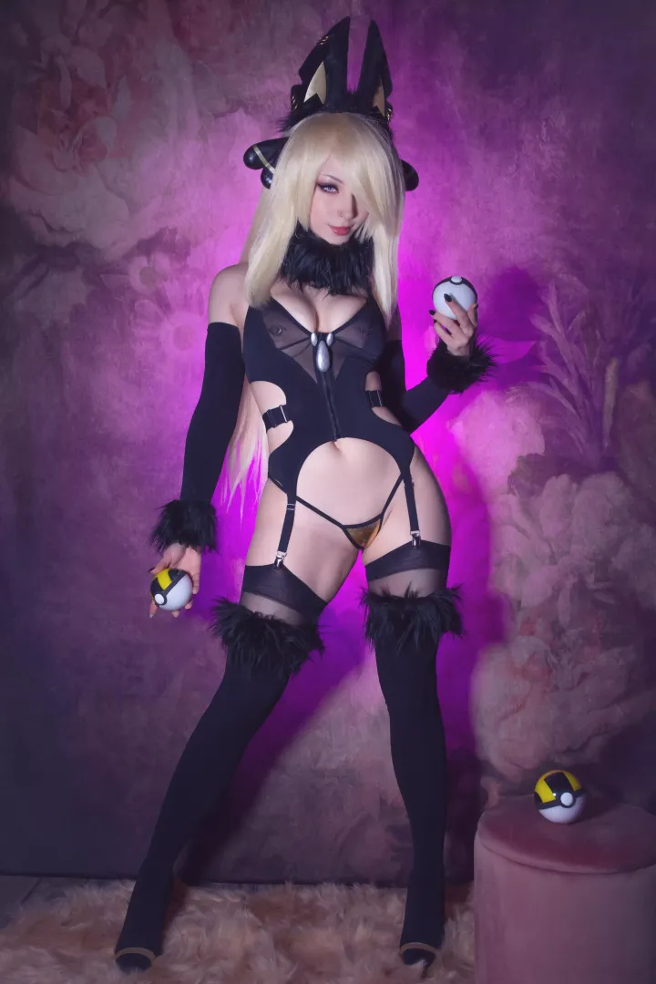 Cynthia cosplay by Shiroktsne 