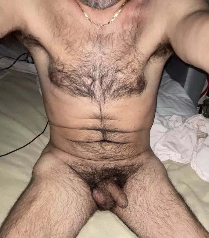 Dadbod muskiness...