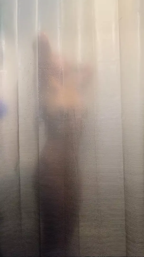 Daddy accidentally walks in during my shower 🫣😈
