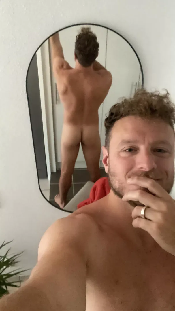 Daddy or boy? (32)