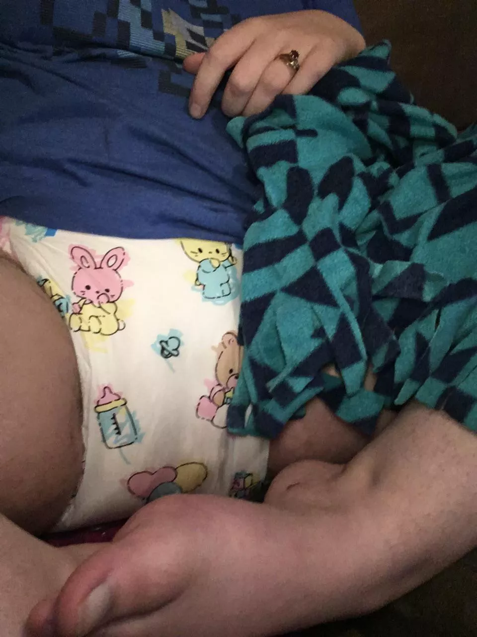 Daddy says if I keep having accidents he’ll put he in diapers full-time 🙈