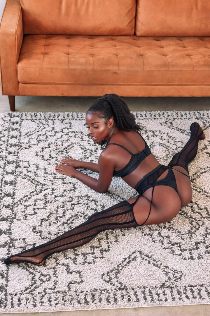 Dakota makes this look easy