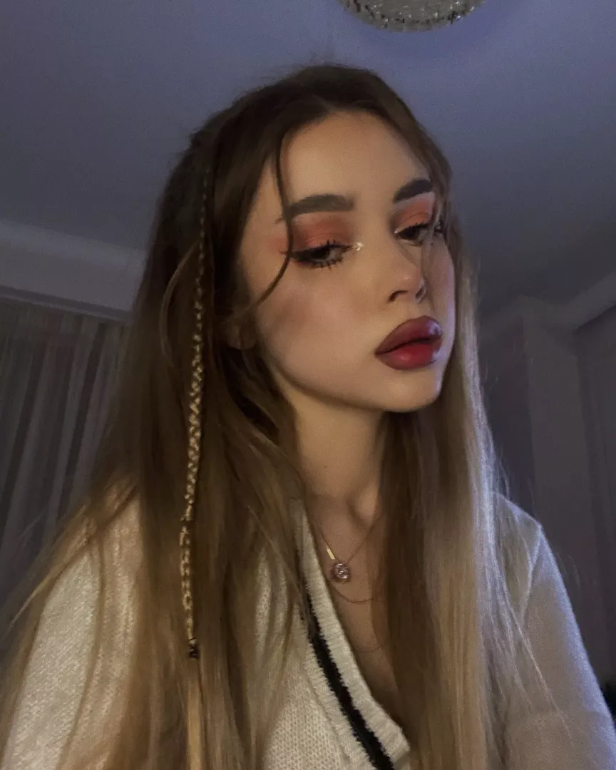 Damn Those Lips