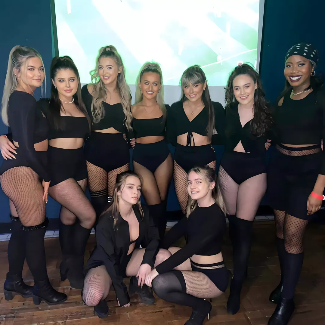 Dance Crew