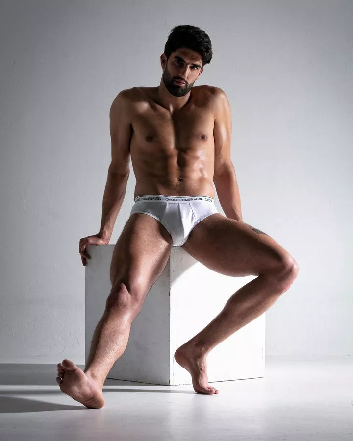 Daniel Bejarano by Joan Crisol