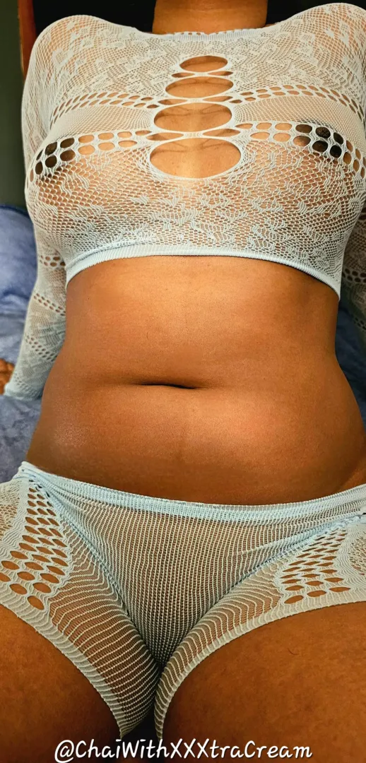 Dark nipples are so tantalizingly sexy