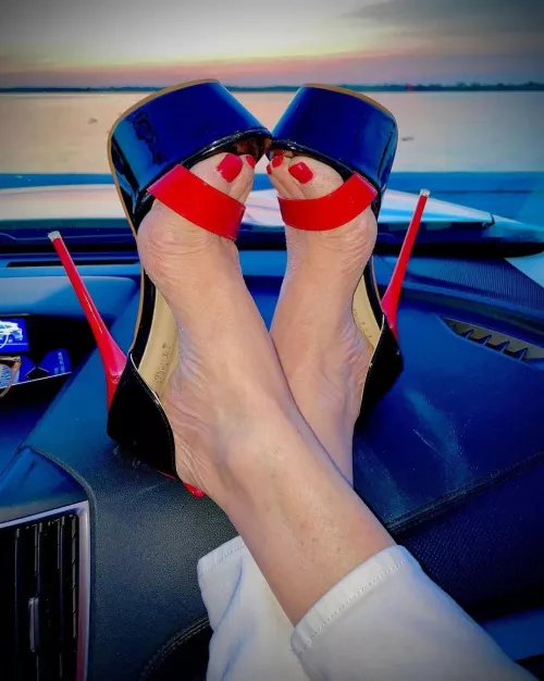Dash Heels