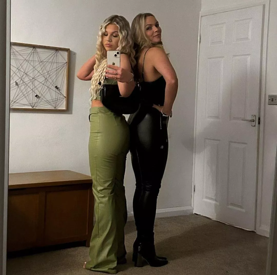 Daughter and mum