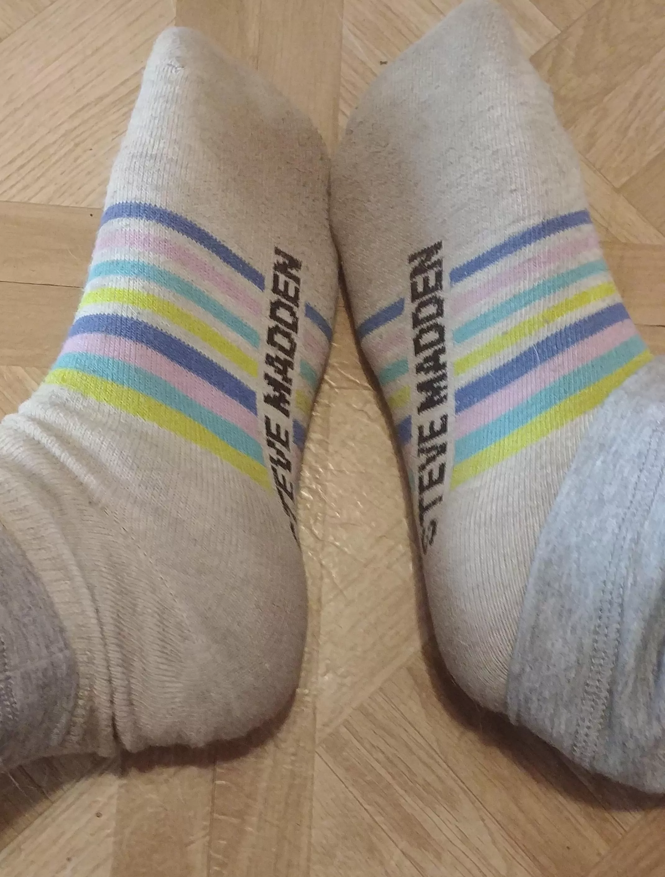 Day 9 in these stinkers! Cum get them :)