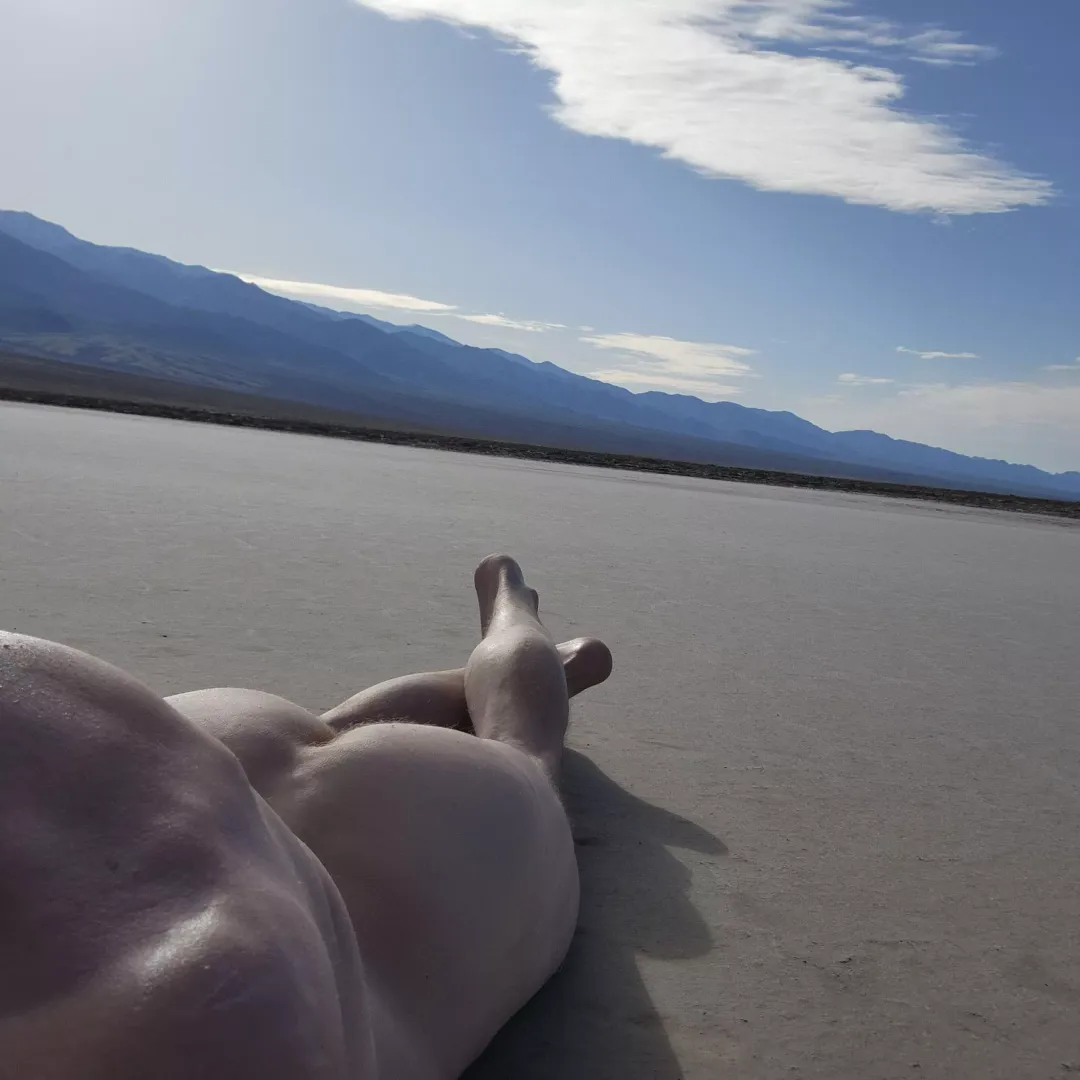 Death Valley floor (M)