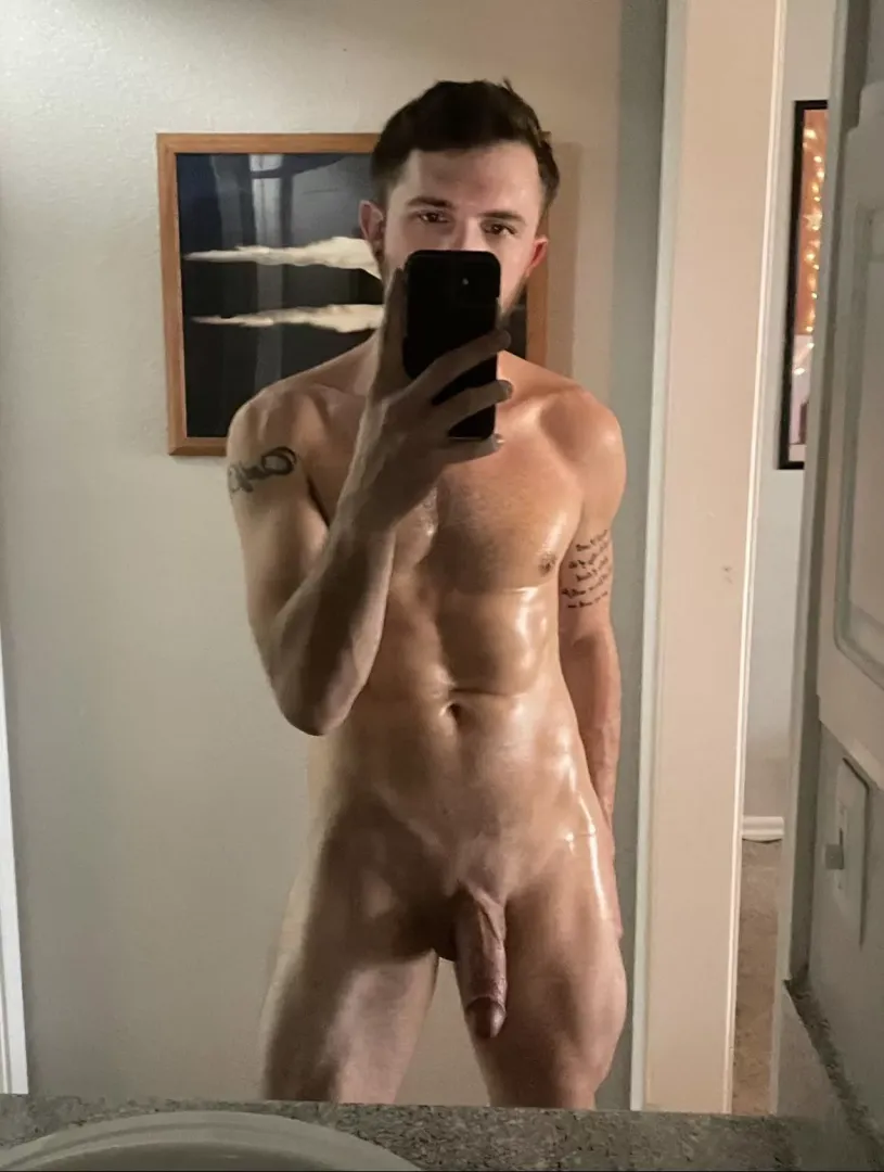 Decided to post since I’m covered in massage oil, any of you gals need a full body massage? 😈