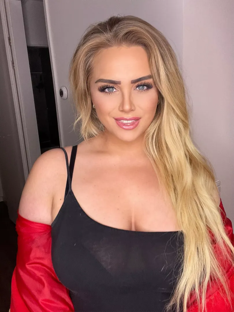 Delicious thick body... Just taste me!