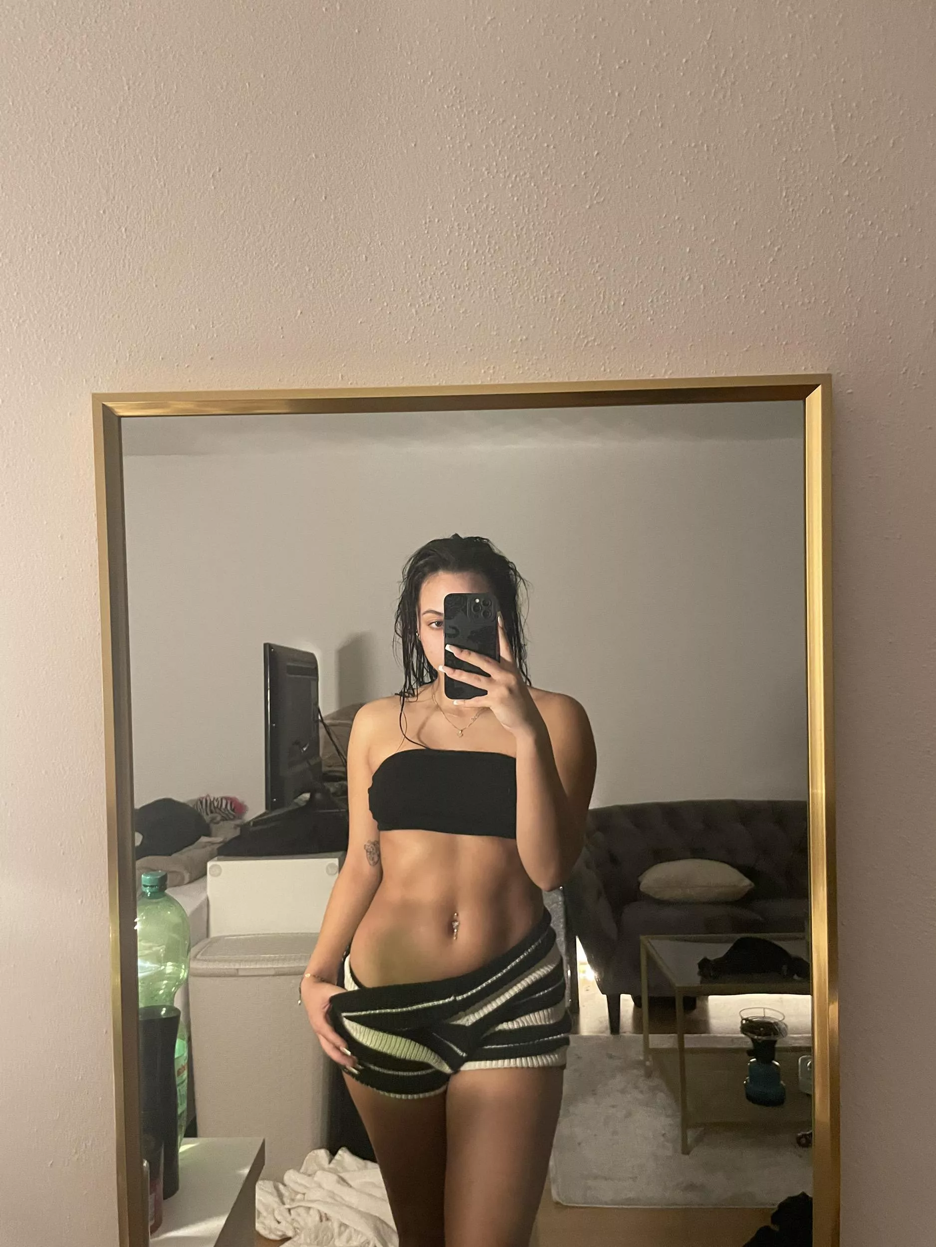 Describe my 18 year old body 
