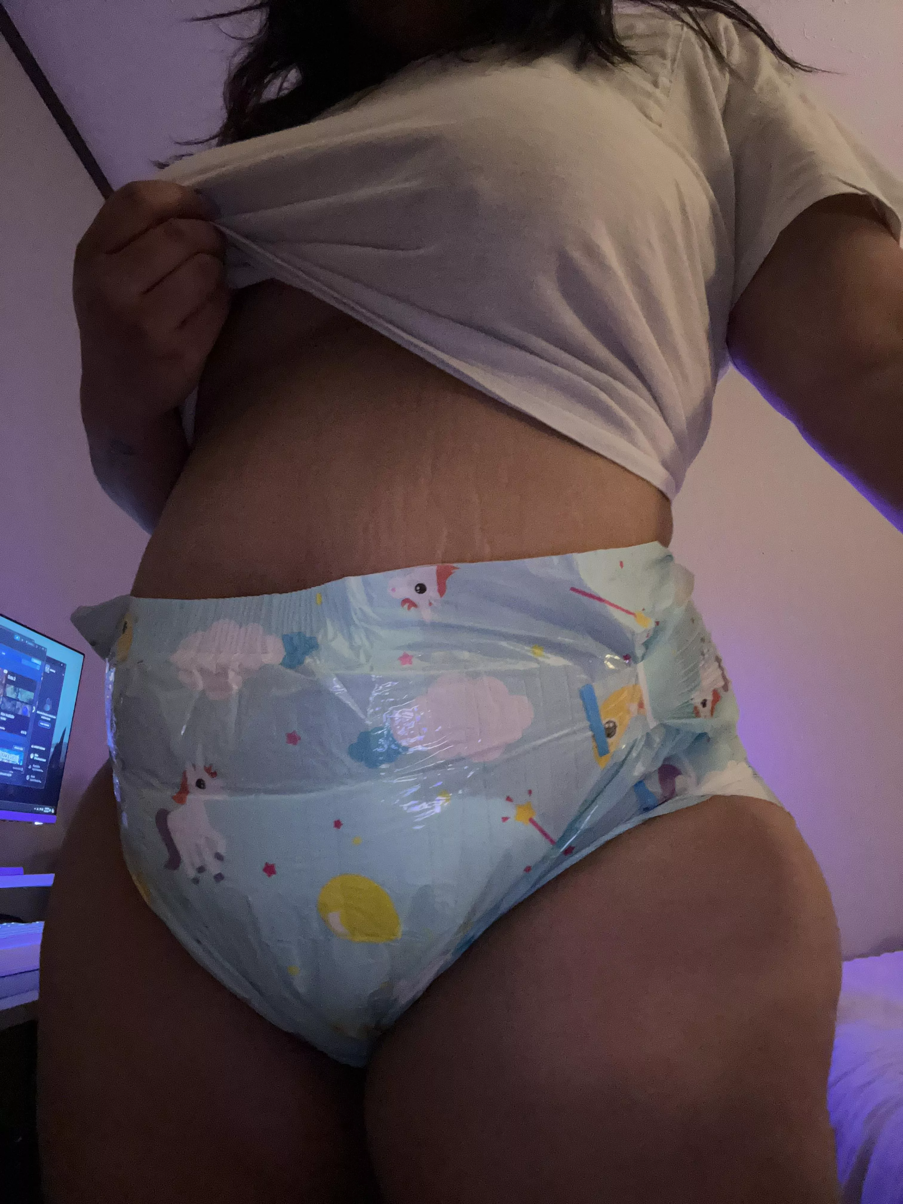 Diaper choice of the night 💗