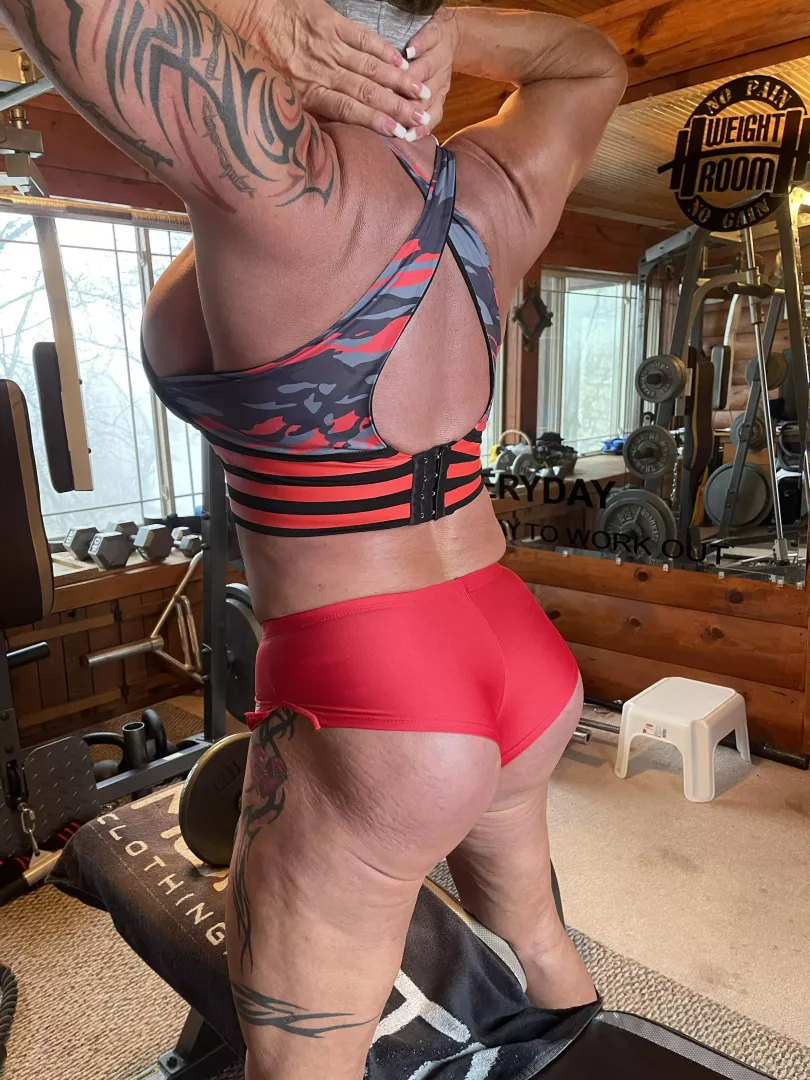 Did a workout with my new booty shorts